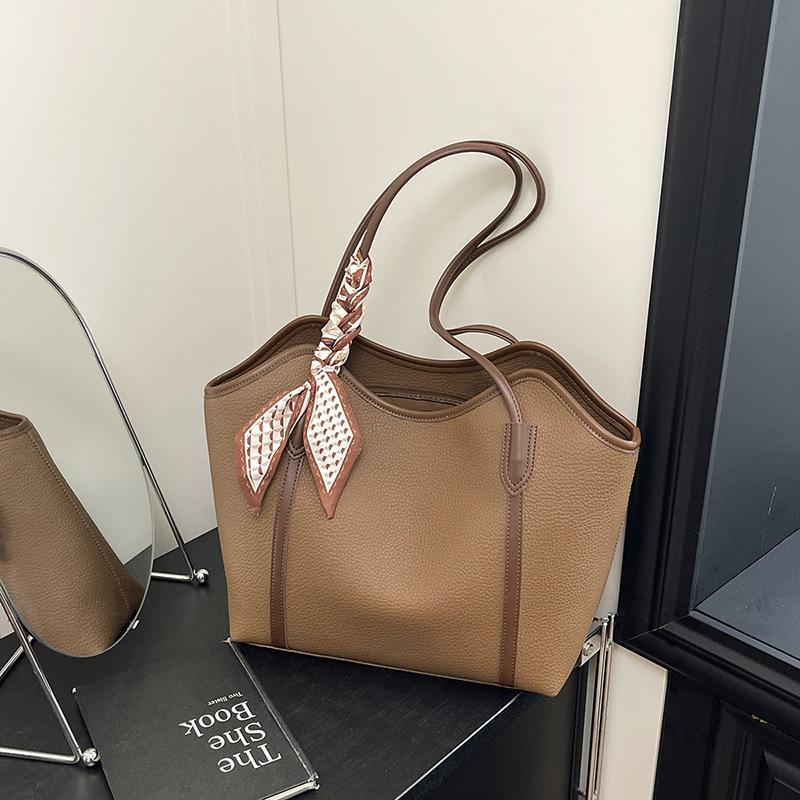 Premium texture large-capacity bag women's new summer fashion shoulder bag large bag commuter tote bag