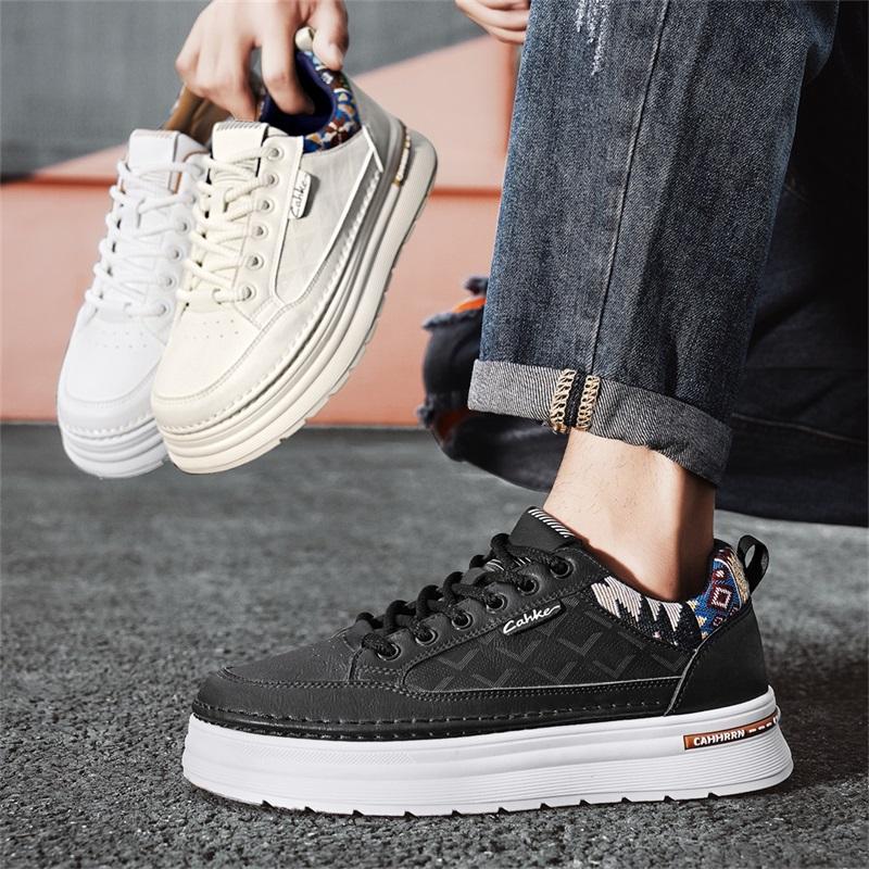 Men 's Casual Four Seasons Fashion Skateboarding Students Comfortable Sneakers Boys Trending Soft Sole Breathable Shoes