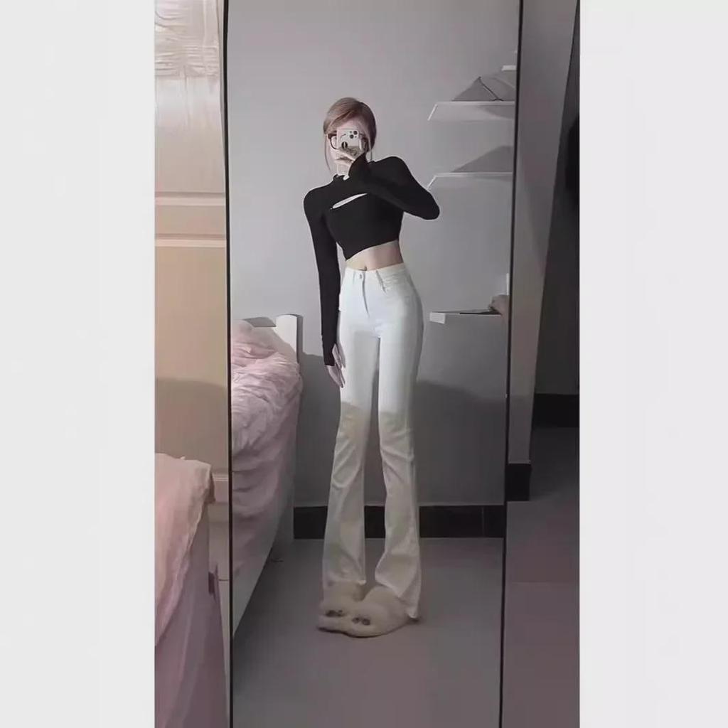 Damskie białe dżinsy z wysokim stanem i rozszerzanymi nogawkami - Plus Size Spodnie do ziemi