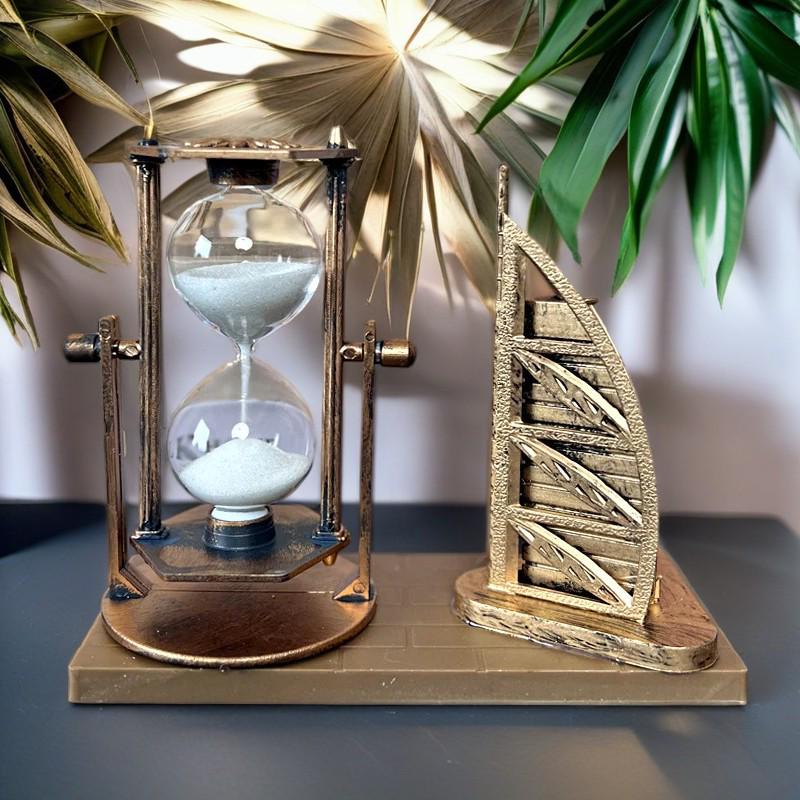 Retro Crystal Ball Hourglass Timer Ornament for Home and Wine Cabinet Décor