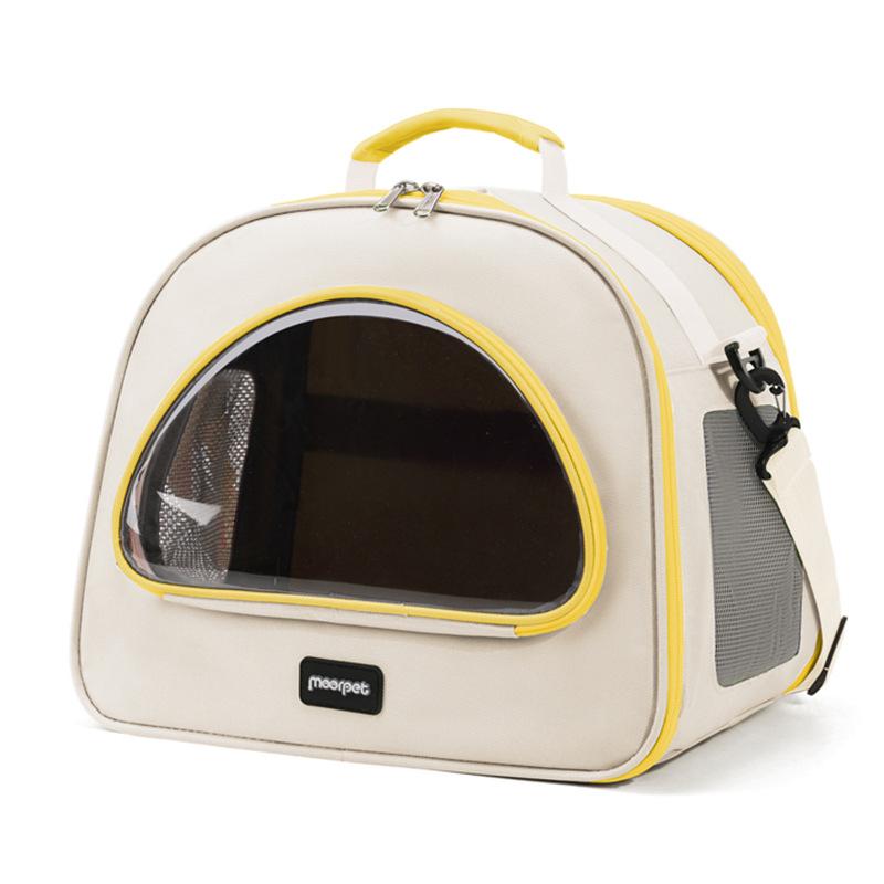 The new pet bag is breathable and convenient for travel. It is easy to fold and can be carried by hand or slung across the body