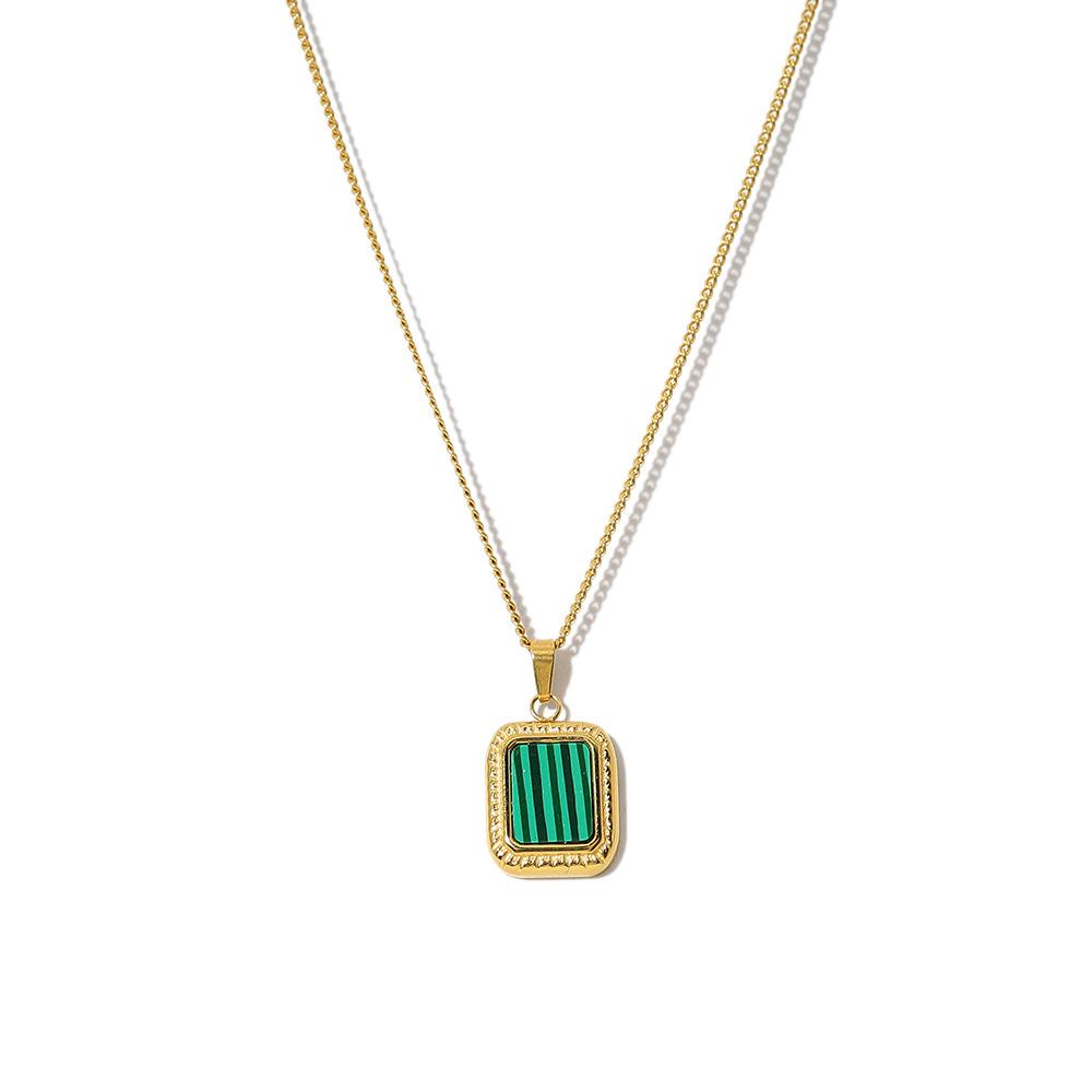 French Retro Style 18K Gold Titanium Steel Necklace Inlaid With Malachite Pendant Women'S Collarbone Chain Necklace