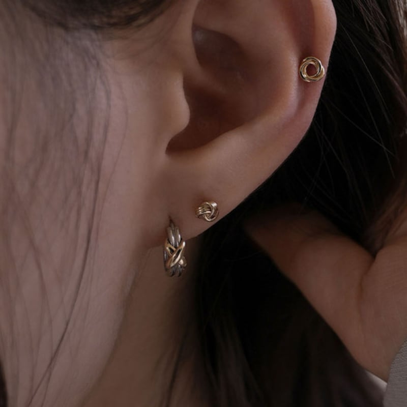 youngglow 14k tripple circle line piercing