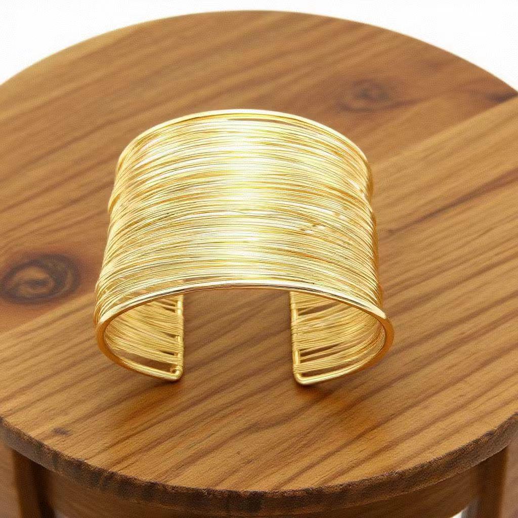 

Минималистичный металлический браслет в форме буквы C - Хип-хоп стиль, Европейская и американская мода, Гладкий дизайн премиум-класса