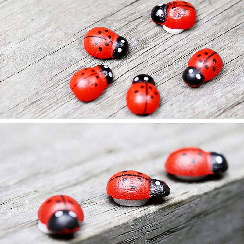 50/100Pcs Mini Wooden Ladybird Ladybug Self-Adhesive Sticker Children Painted Diy Crafts Fairy Garden Figurine Miniature Home De