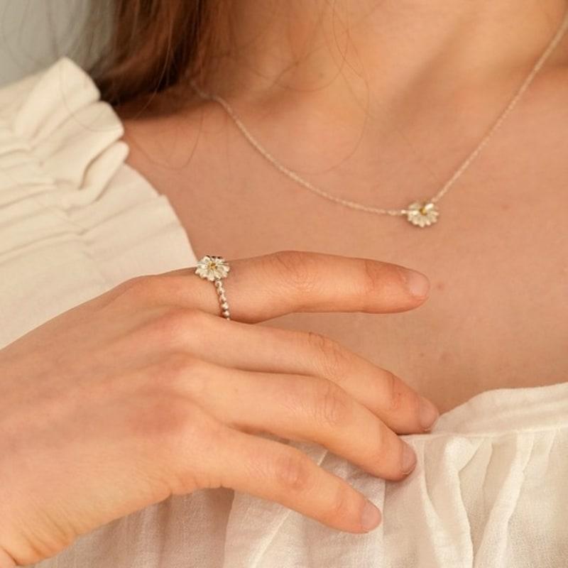 BELLOOGGI Daisy Sapphire ring(S) Daisy yellow sapphire ring