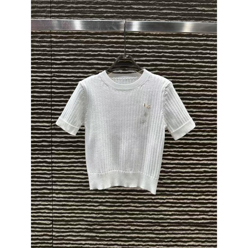 Shenjia 2026 Spring Solid Color Round Neck Knit Top with Brooch