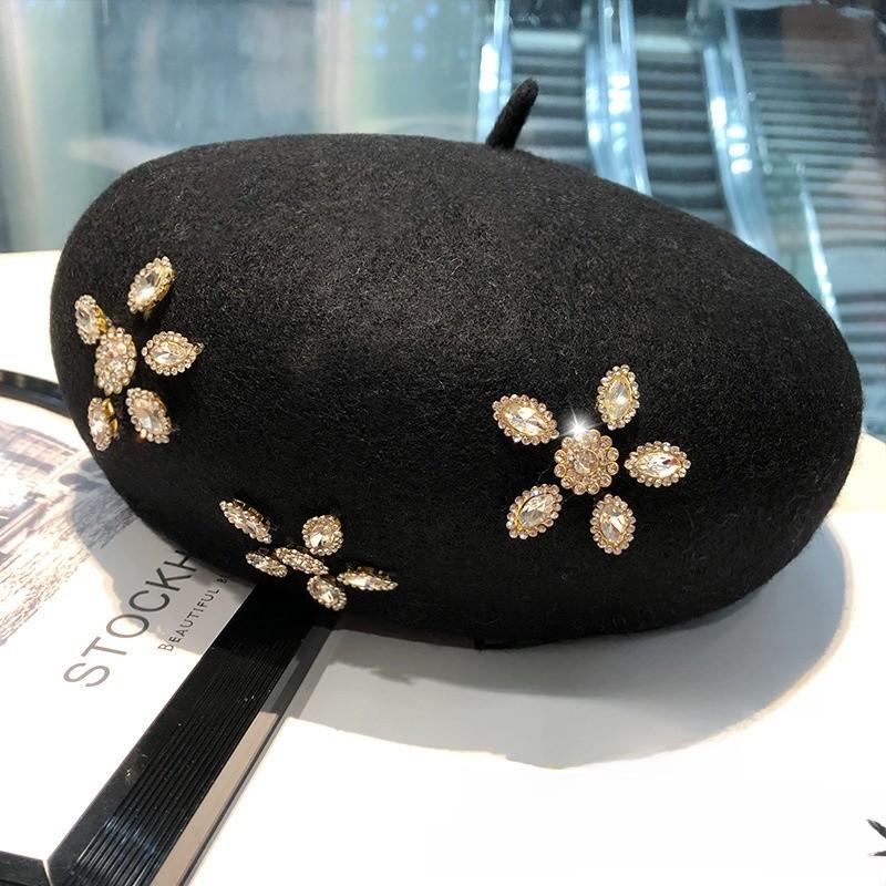 

Wool Beret Hat For Women With Flower Embellishments For Winter Style чёрный