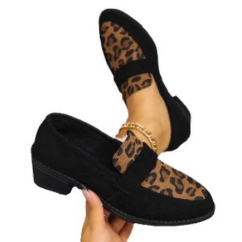 Fashion 2025 Women Casual Shoe Spring Fashion Loafers Large Size Casual Medium Heel Sneakers Women Round Toe Leopard Print Slip-On Shoes