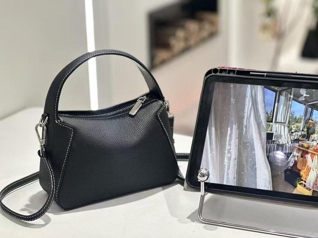 Genuine Leather Women's Versatile Small Square Handbag with High-End Feel and Large Capacity