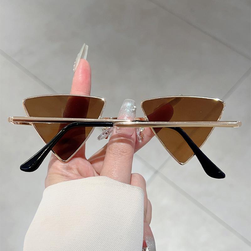 y2k Durable Metal Metal Triangle Sun Glasses Glasses Ladies For Men Luxury Designer Style Style Classic Punk Hip Hop Popular Party Funny Sun