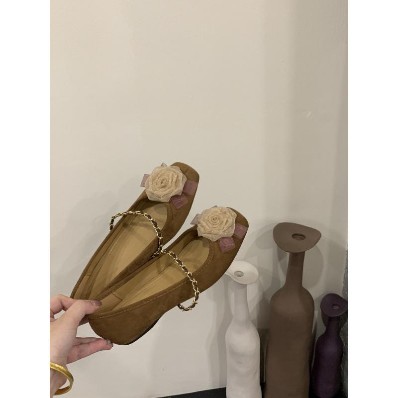 

Новые китайские туфли Мэри Джейн в стиле ретро из замши с нежным фееричным характером 39 коричневый