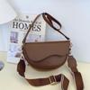 2025 Women's Retro Versatile Saddle Bag: Stylish Crossbody & Shoulder Option