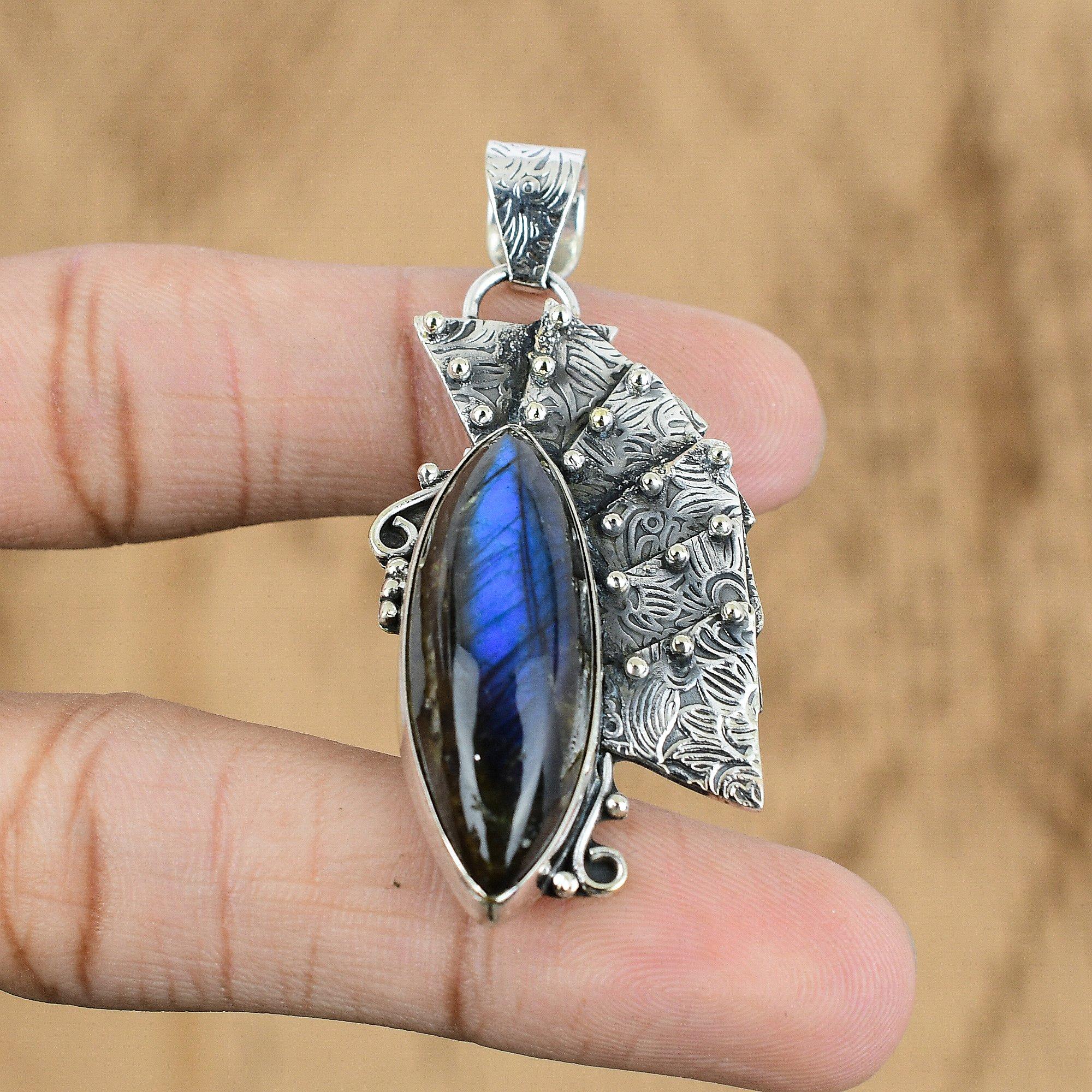 

Gift For Her 925 Sterling Silver Natural Labradorite Gemstone Jewelry Pendant