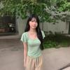 Premium sense retro green annual short-sleeved solid color square neck small flying sleeve T-shirt female slim hot girl elegant style female