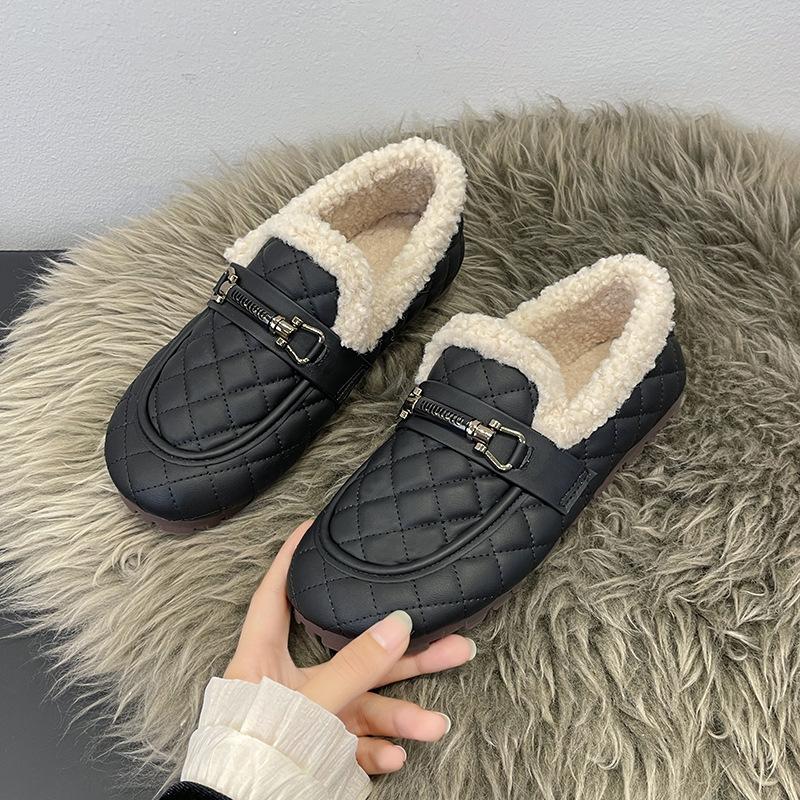Large size design women's shoes autumn and winter new outer wear fat feet wide feet velvet bean shoes soft sole loafers women
