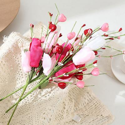 Umělá tulipánová květina Stone Srdíčkové bobulové dekorace na Valentýna Výročí Květinová kytice Svatba Domácí dekorace