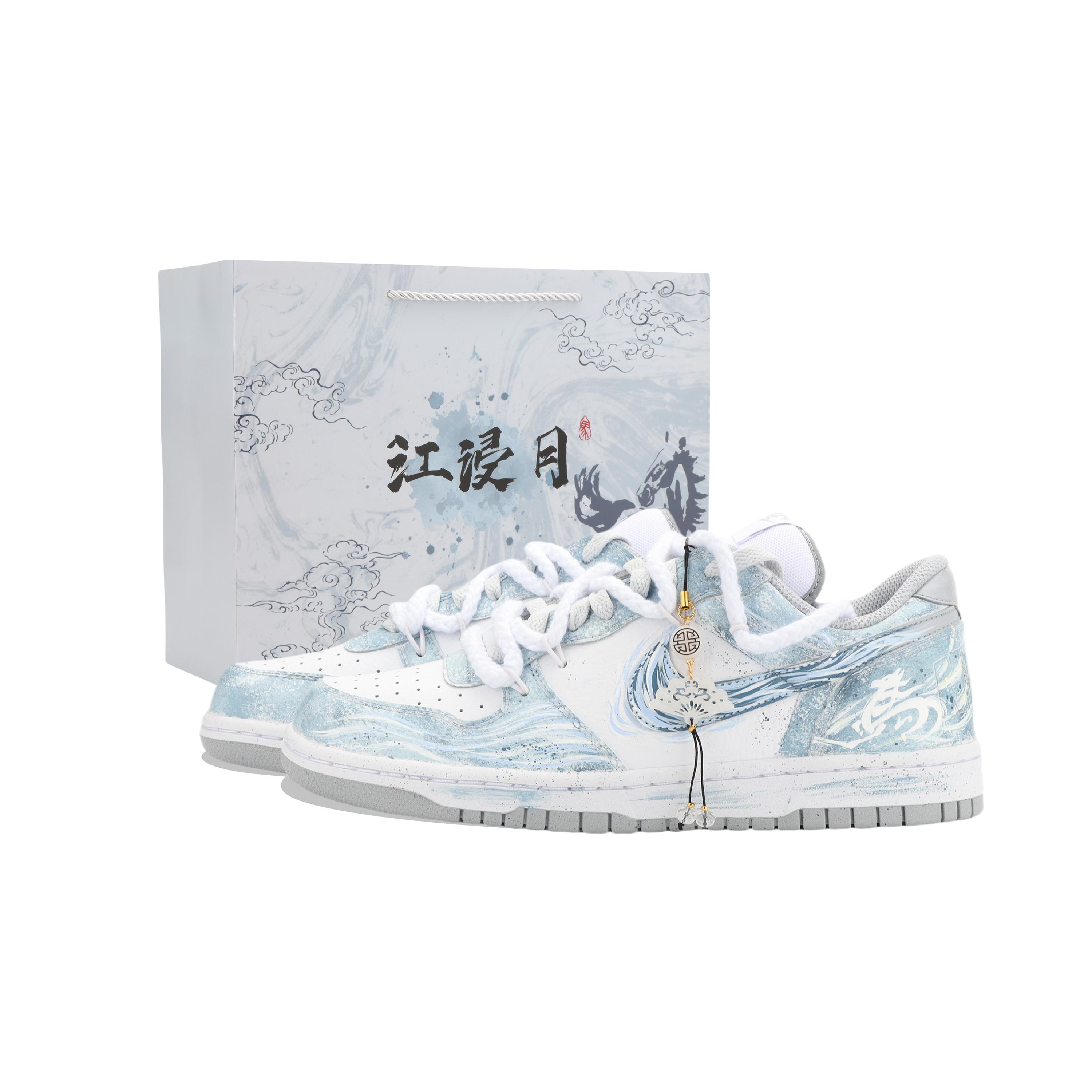 

Nike Big Jiang Jin Yue CNY Horse Year Slip Resistant Abrasion Resistant Low top Skateboard Shoes Unisex White Blue 355152-106(Team724-) 44.5