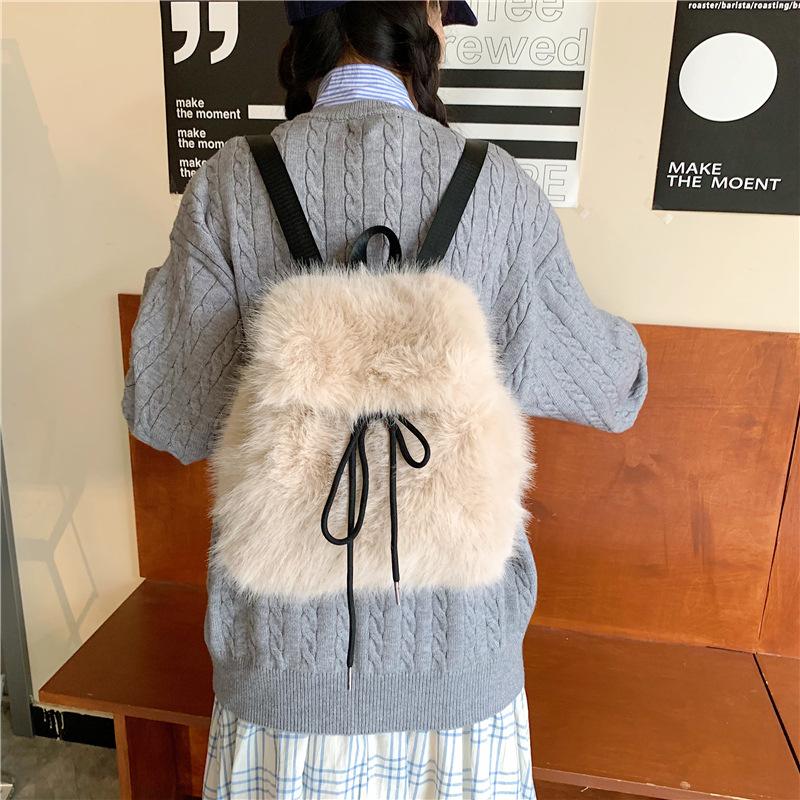 Autumn and winter plush bag women go out to travel fashion high sense foreign style backpack