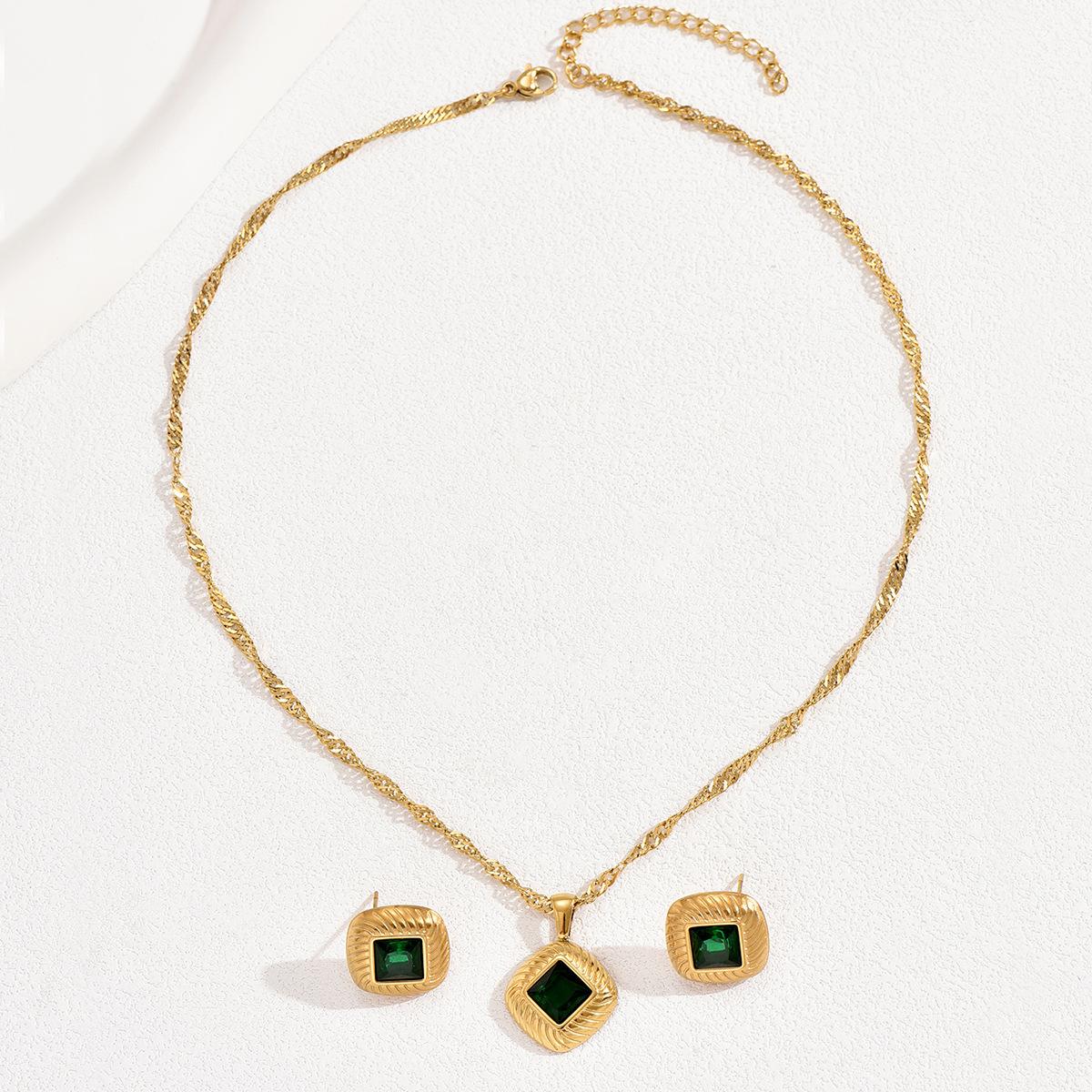 

Модный легкий роскошный набор ювелирных изделий из стекла, камня, циркона: колье и серьги. Темпераментный, высококлассный, в придворном стиле, с подвеской и серьгами 14k