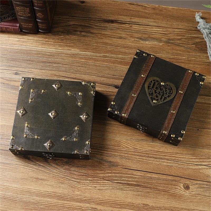 Decorative Jewelry Storage Box Fashionable Jewelry Storage Case for Organizing Necklaces and Earrings In Any Room