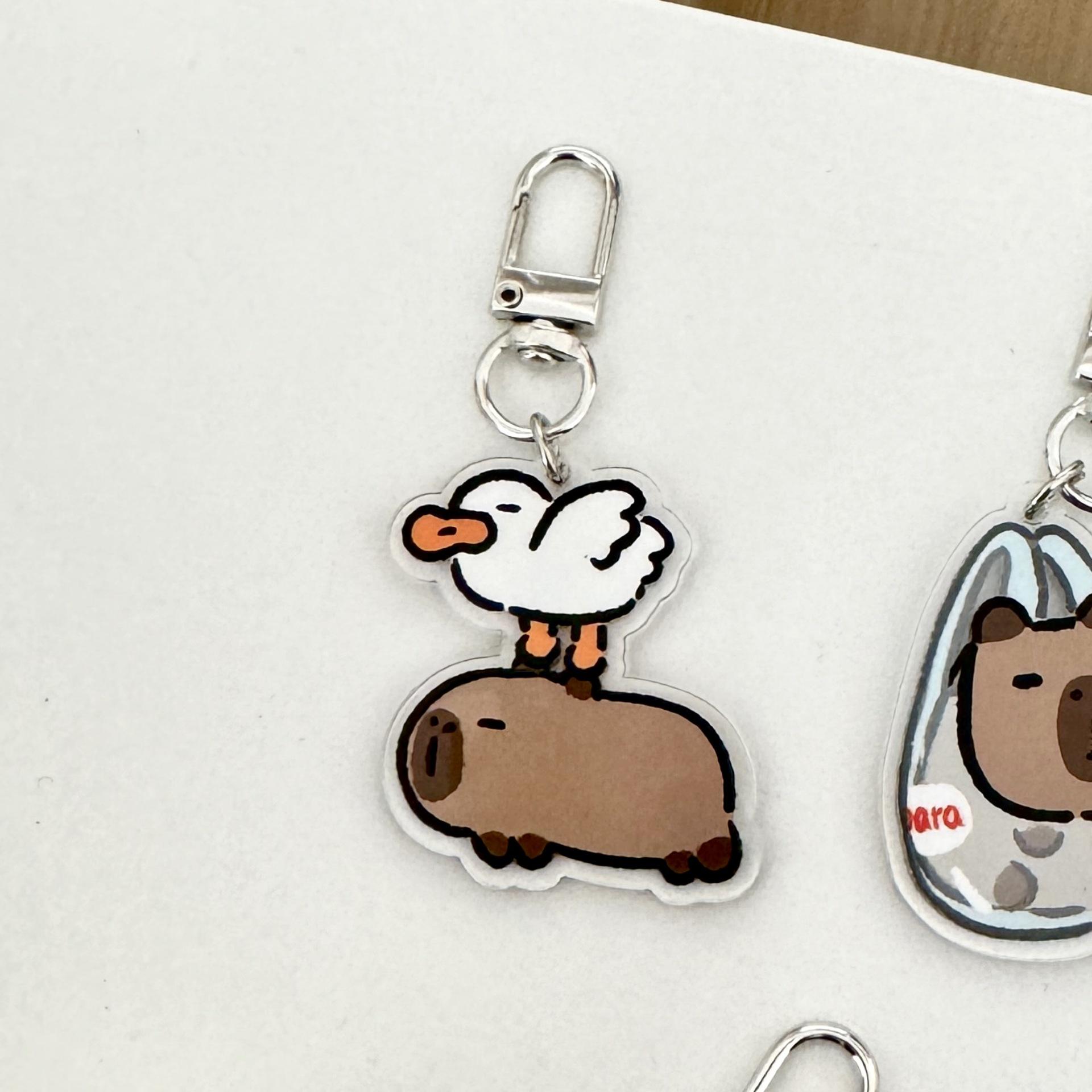 

«Мультяшные брелки и подвески»: Забавные школьные сумки и пеналы, креативные подарки для студентов.