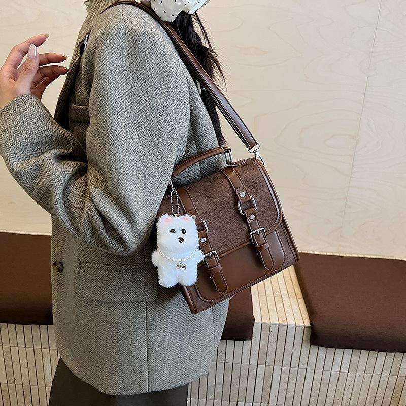 Retro backpack women's large-capacity casual versatile student class schoolbag simple texture high value travel backpack