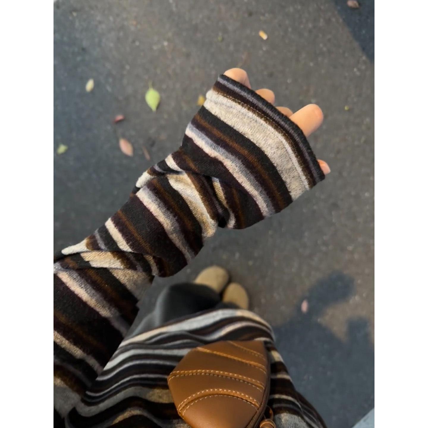 

Женская футболка в корейском ретро стиле, с цветовыми блоками и полосками, свободная, с длинным рукавом Small