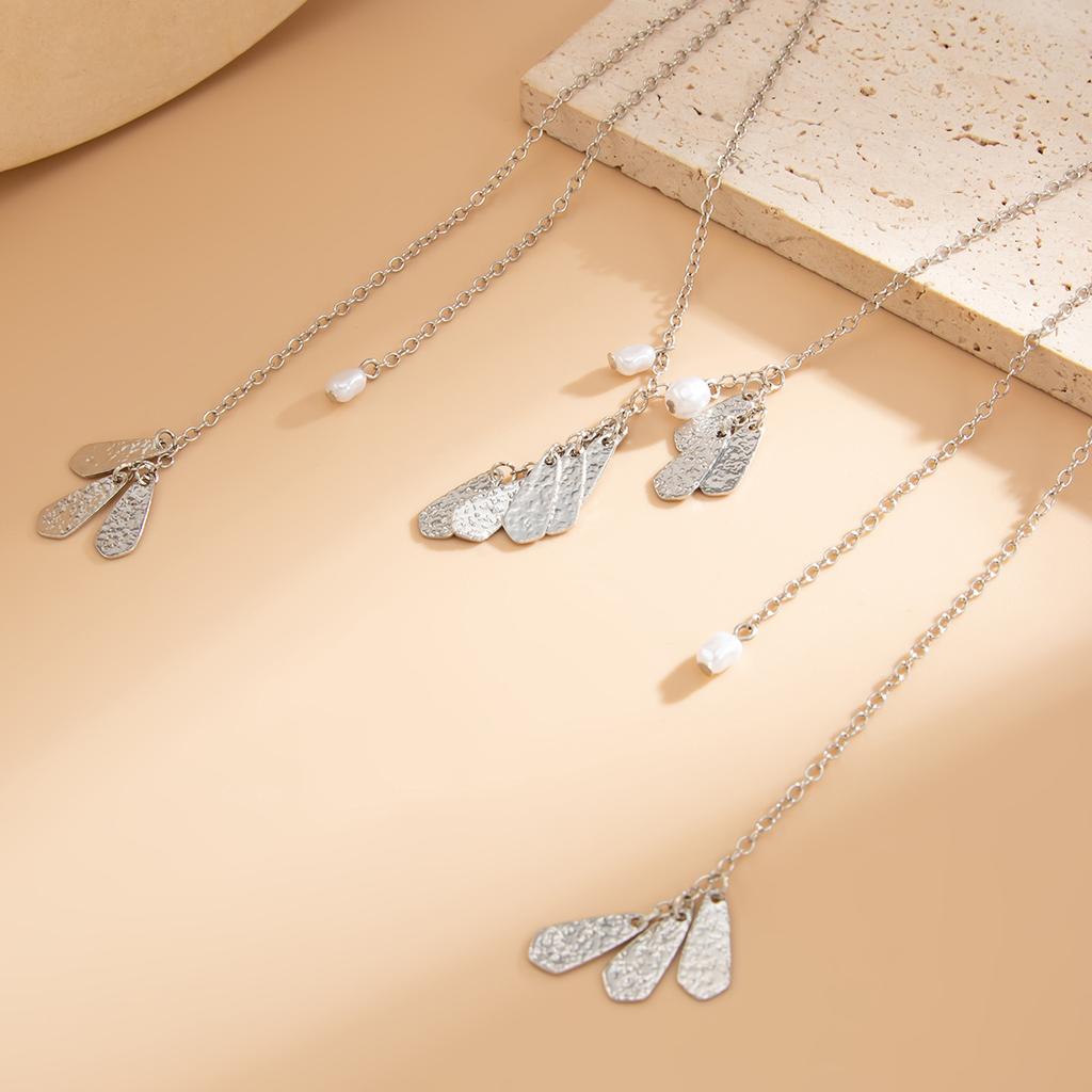 Temperament Fashion Bow Cross Necklace Simple Imitation Pearl Tassel Long Section Collarbone Chain