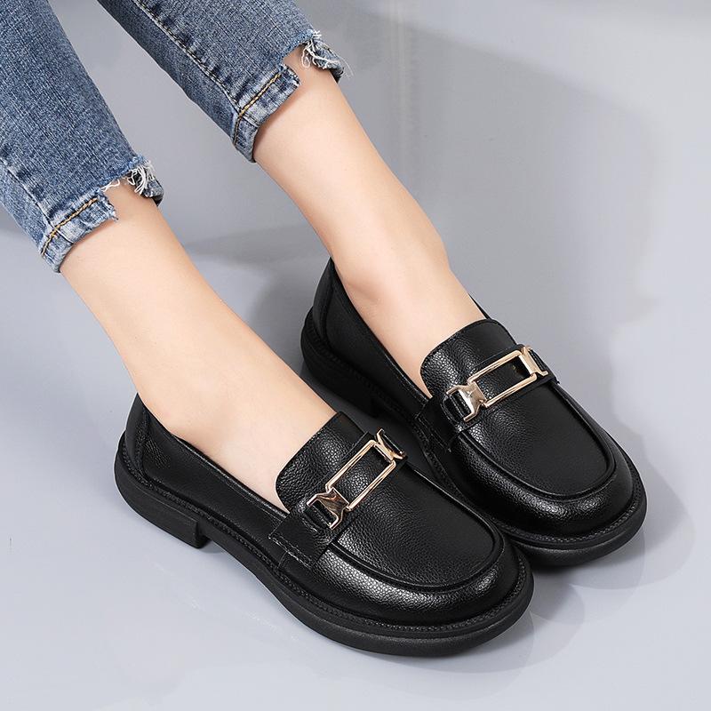 Leather Loafers for Women In SpringSeason BrandNew Lady British Style Leather FootPairs for Lady FootPairs Small Fragrance Style Single FootPairs