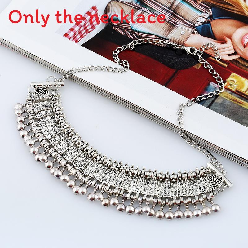 Retro Geometric Coin Pendant Necklace With Electroplated Finish For Casual Wear