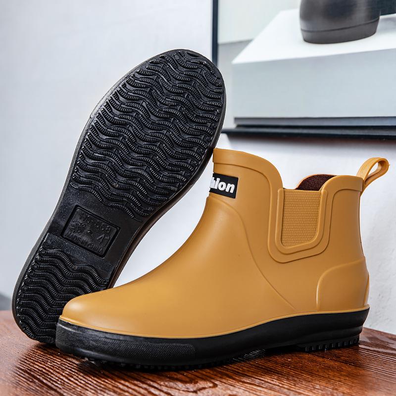 

Men s shoes 2025 summer new Japanese and Korean men s short tube non-slip wear-resistant rain shoes outdoor waterproof fishing shoes tide 44 коричневий
