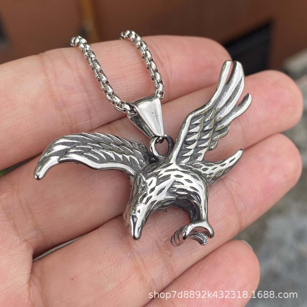 Stainless Steel Red Eagle Wings Spread Men'S Pendant Accessories Titanium Steel Necklace Vintage Eagle Pendant