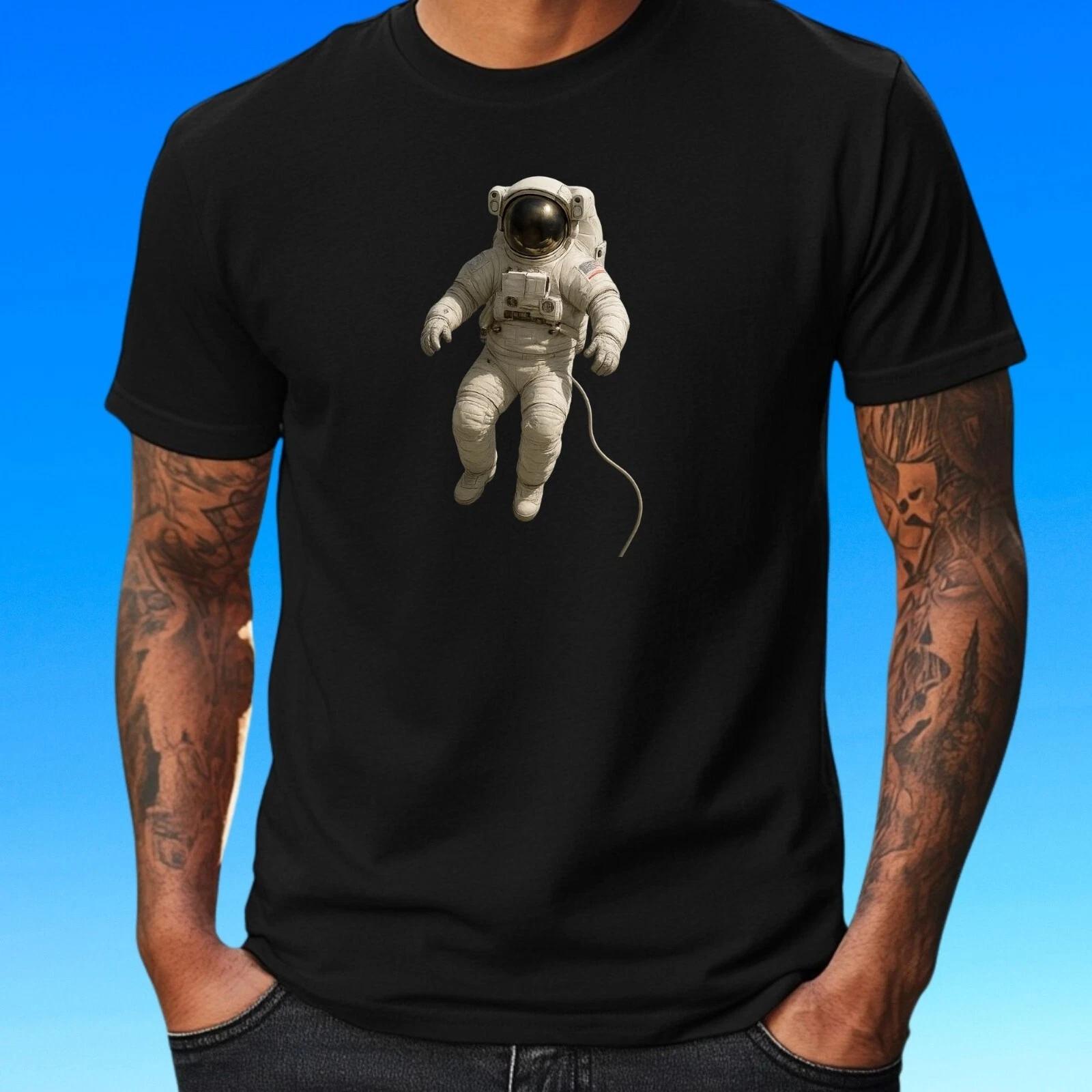 T-Shirt Herren Astronaut schwebt im Weltraum Motiv Baumwolle Größe S bis 5XL S