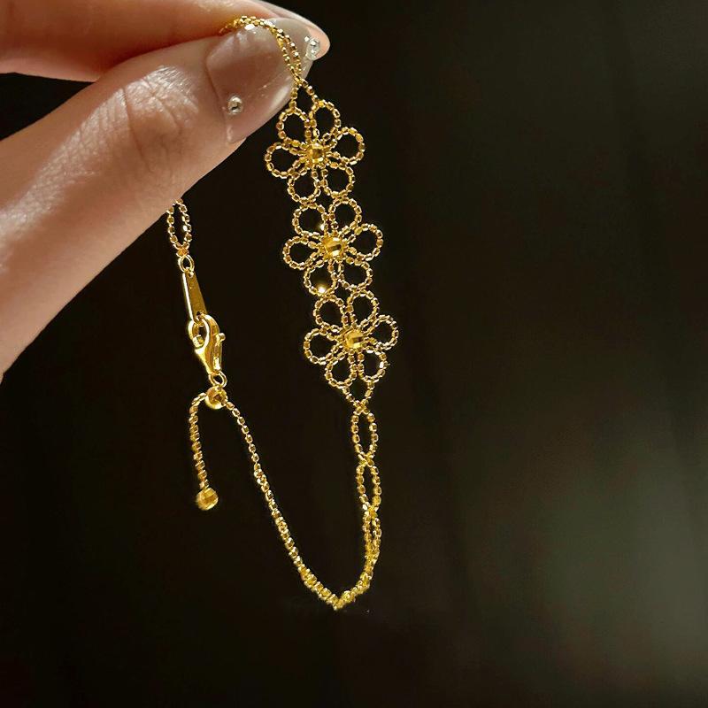 

Кружевной браслет с цветком, легкая роскошь, темпераментный, универсальный браслет, нишевая мода, высокое чувство ювелирных изделий, женский