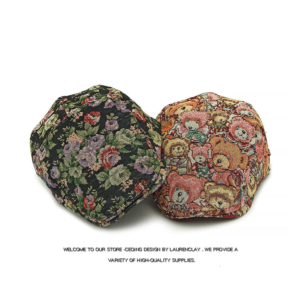 Autumn Winter Jacquard Beret Women British Vintage Peaked Cap Bear Print Cap