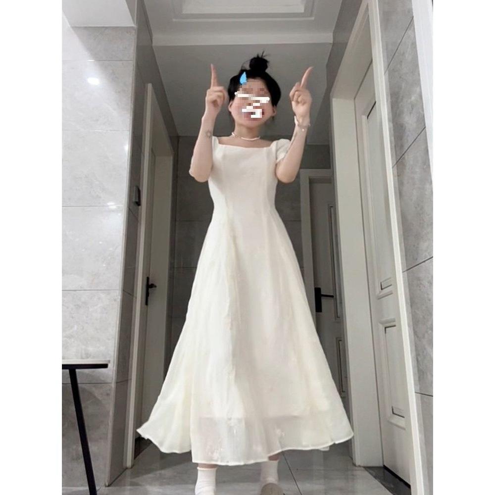 Square neck dress women's summer French high-end feeling super good-looking, beautiful, unique and beautiful waist temperament medium and long dress