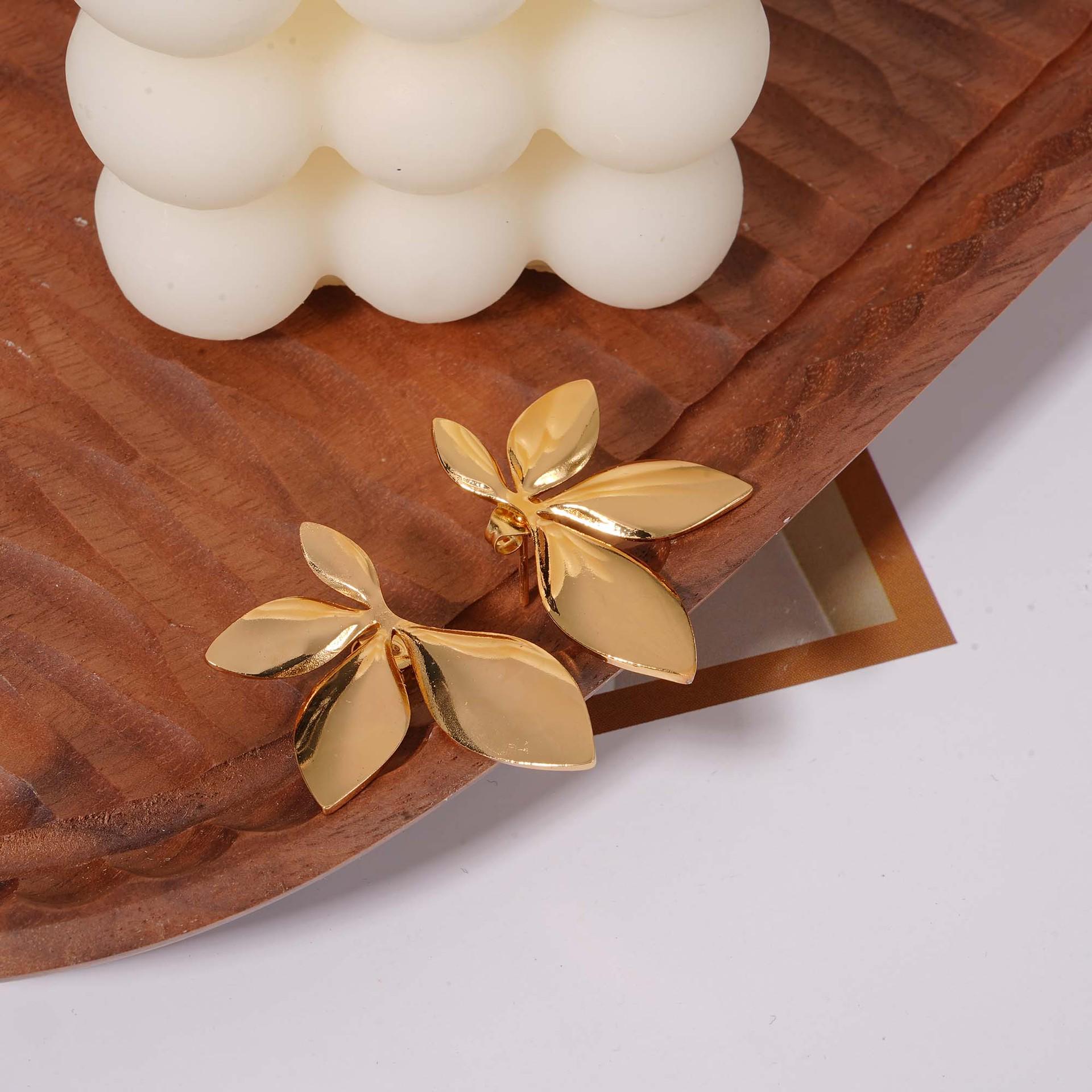 Высококачественные ретро серьги-гвоздики с листьями: Изысканные, Универсальные Металлические Серьги для Женщин золотой