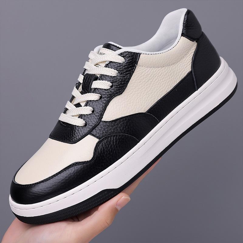 2026 Spring and Autumn New Comfortable and Breathable Casual Shoes Leather Versatile Sports Lace-up Board Shoes 83052