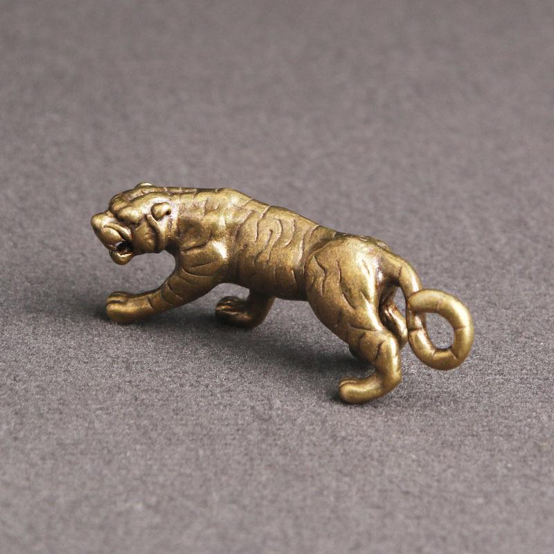Brass Ferocious Tiger Metal Figurine Chinese Zodiac Retro Ornaments Exquisite Room Decoration Home Accessories Gift