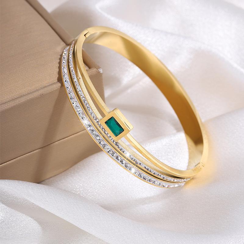 Titanium steel fashion three-layer diamond female emerald couple stainless steel