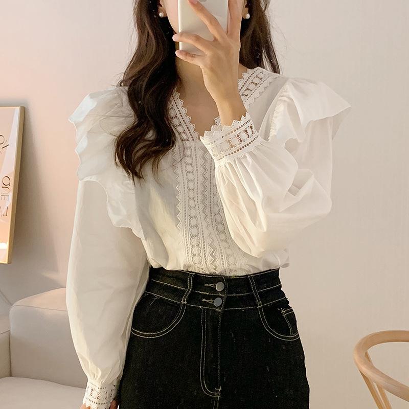 Women's French Style Shirt with Lace and Lace V-neck Patchwork Ruffle Edge Loose Casual Bubble Sleeve Shirt