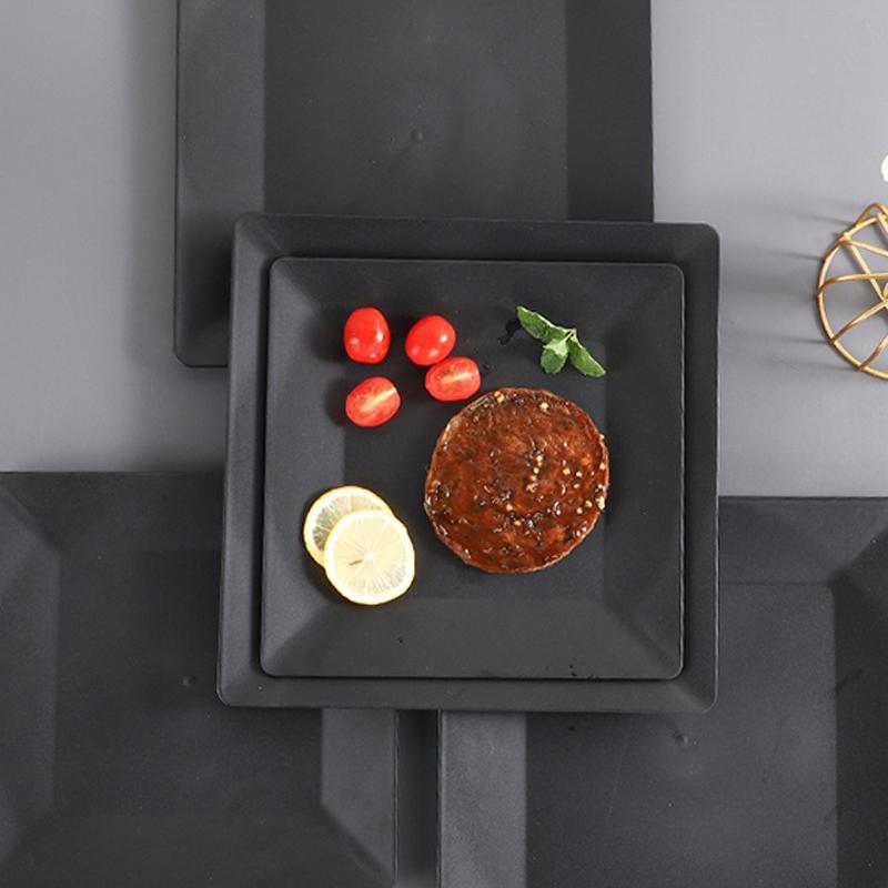 3 Stück Schwarze Kunststoff-Steakplatte Einfarbige Quadratische Abendessen-Snackplatte Sushi Steak Barbecue BBQ Gebäck Obstschale Kuchenplatten