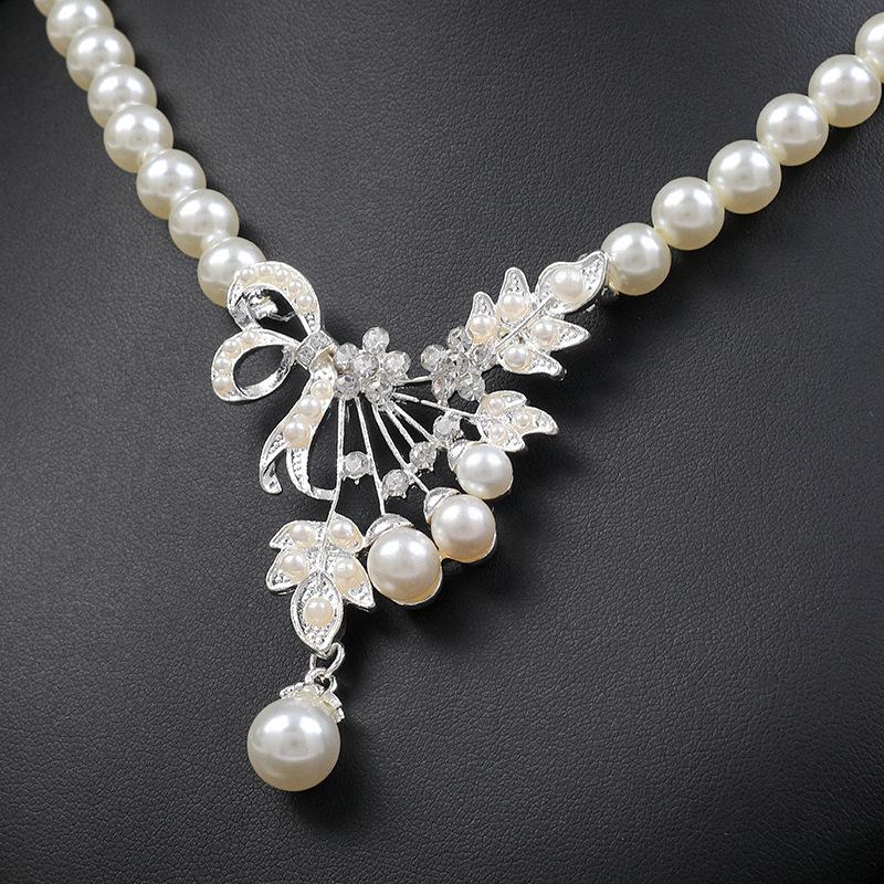European and American pearl necklace earrings set women's fashion temperament explosive alloy water drop flower bridal dress personality