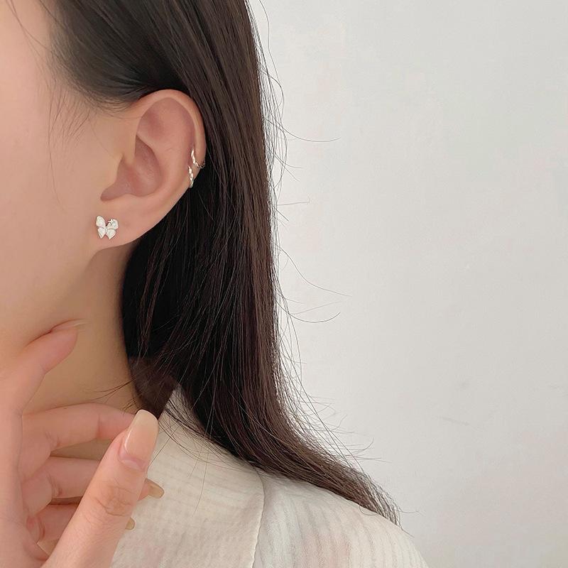 Personalized Four-pointed Star Butterfly Earrings for Women New Versatile Temperament Daily Commuter Earrings