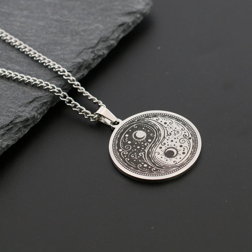 Yin Yang Tai Chi Round Pendant Necklace Men's Titanium Steel Necklace Accessories