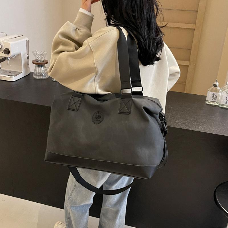Simple and Atmospheric Short-distance Large-capacity Portable Travel Bag Dry and Wet Separation Leisure and Pull-in Fitness Bag