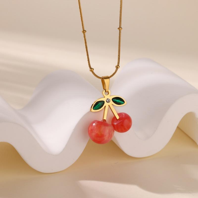 New creative three-dimensional cherry pendant necklace titanium steel pendant material fruit series collarbone chain letter pendant