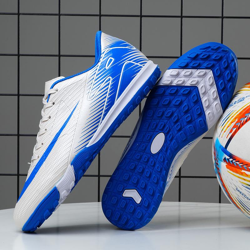 

Children s football shoes Broken nails Boys and girls Low-top youth students Long nails Fashion football shoes 33