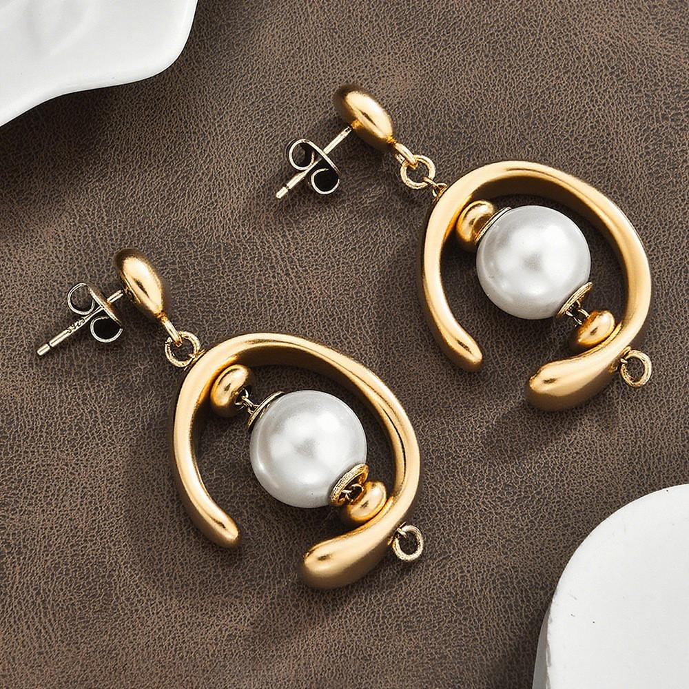 

Geometric Silver Pearl Necklace With Gold Plating For Elegant Women Style C